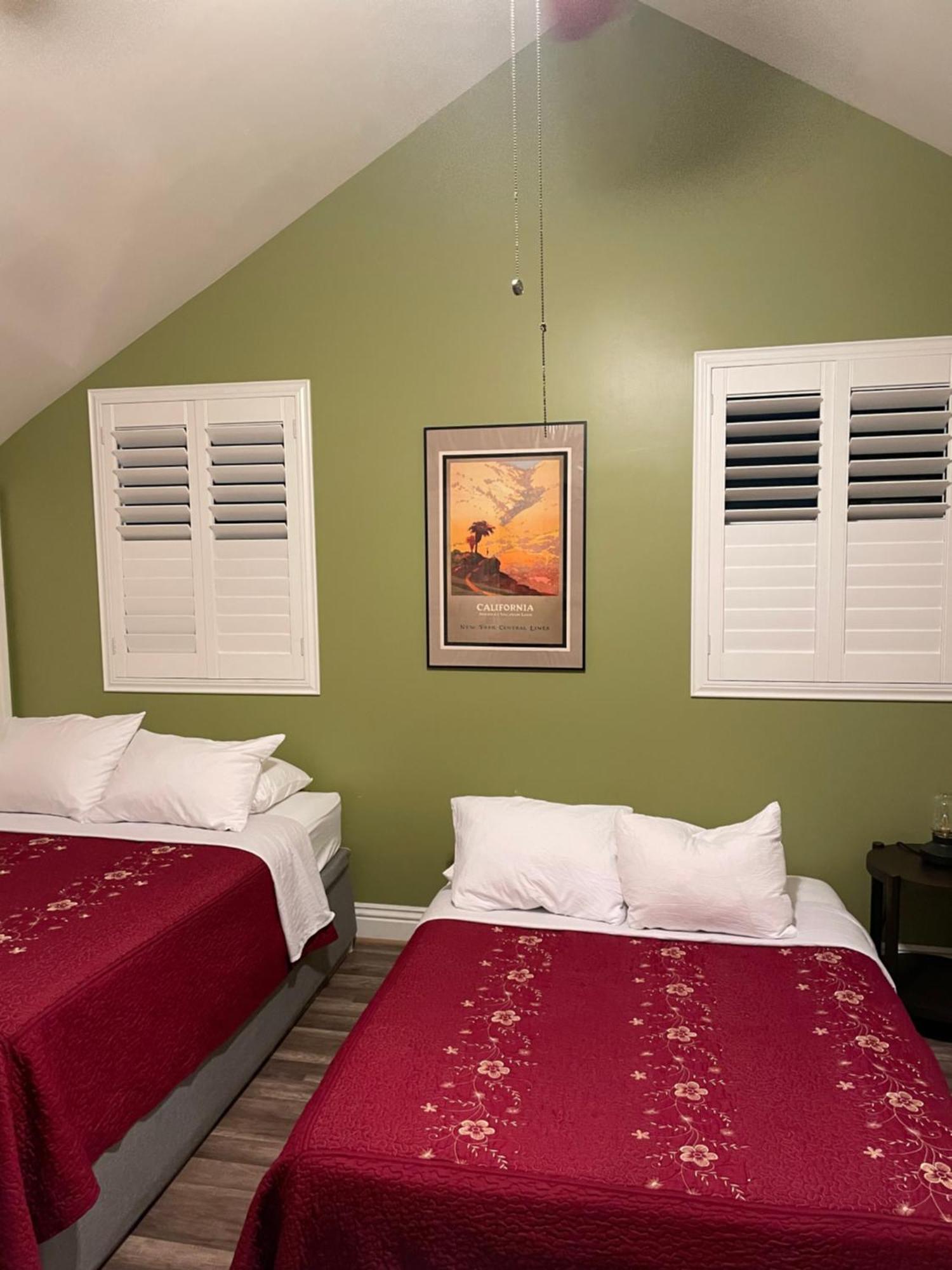 Private Large La Bedroom W Private Full Bathroom Or Half-bathroom - Tv - Ac - Wifi - Private Fridge Near Usc - Exposition Park - Usc Memorial Coliseum - Banc Of California Bmo Stadium - Downtown Angeles Dtla - Of Southern California Us Habitación en casa particular Los Ángeles