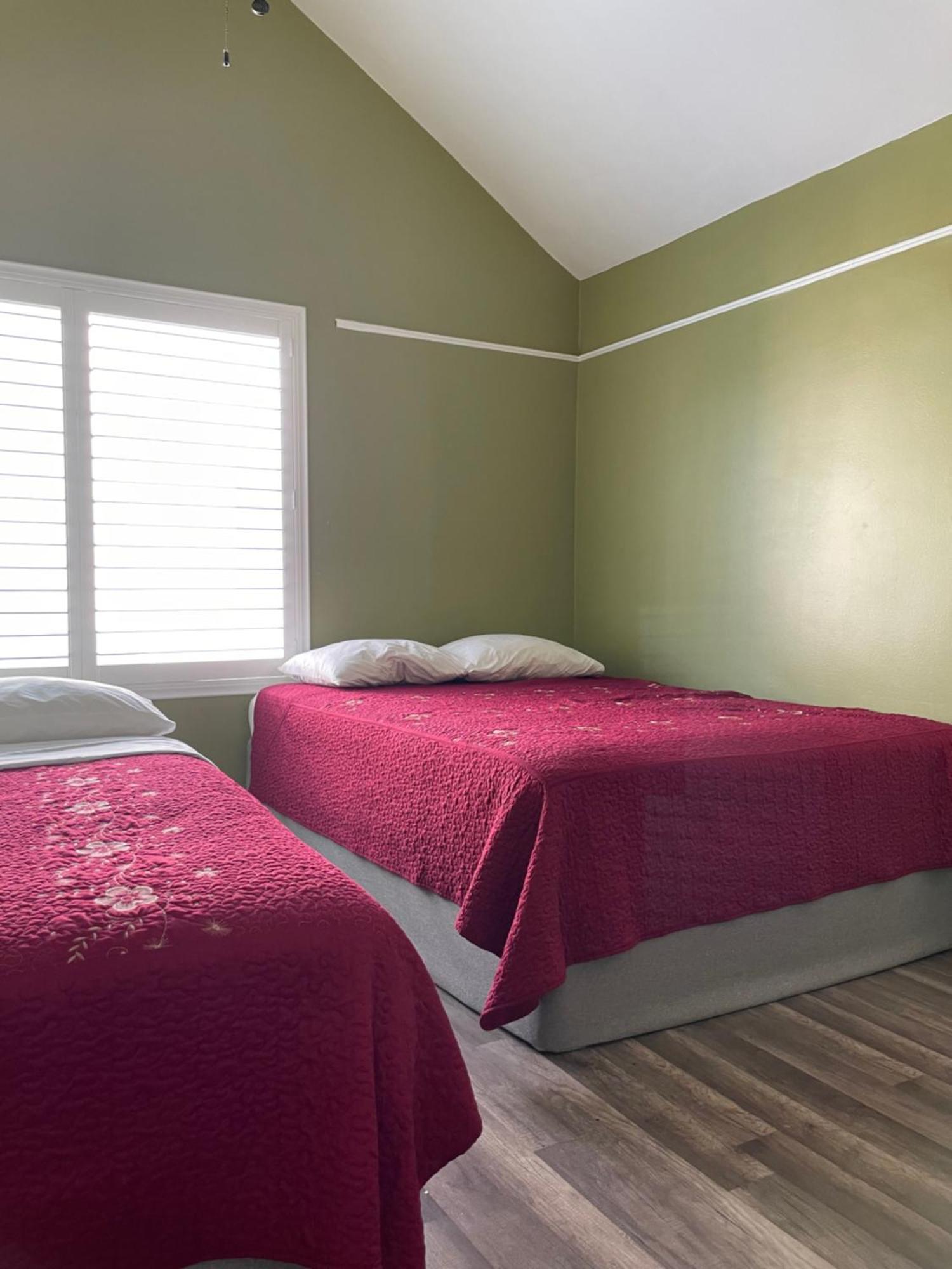 Private Large La Bedroom W Private Full Bathroom Or Half-bathroom - Tv - Ac - Wifi - Private Fridge Near Usc - Exposition Park - Usc Memorial Coliseum - Banc Of California Bmo Stadium - Downtown Angeles Dtla - Of Southern California Us Los Ángeles