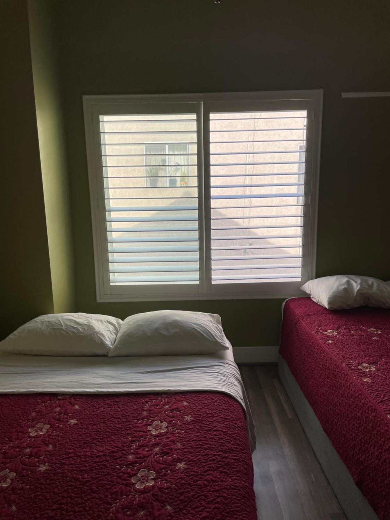 Private Large La Bedroom W Private Full Bathroom Or Half-bathroom - Tv - Ac - Wifi - Private Fridge Near Usc - Exposition Park - Usc Memorial Coliseum - Banc Of California Bmo Stadium - Downtown Angeles Dtla - Of Southern California Us Los Ángeles