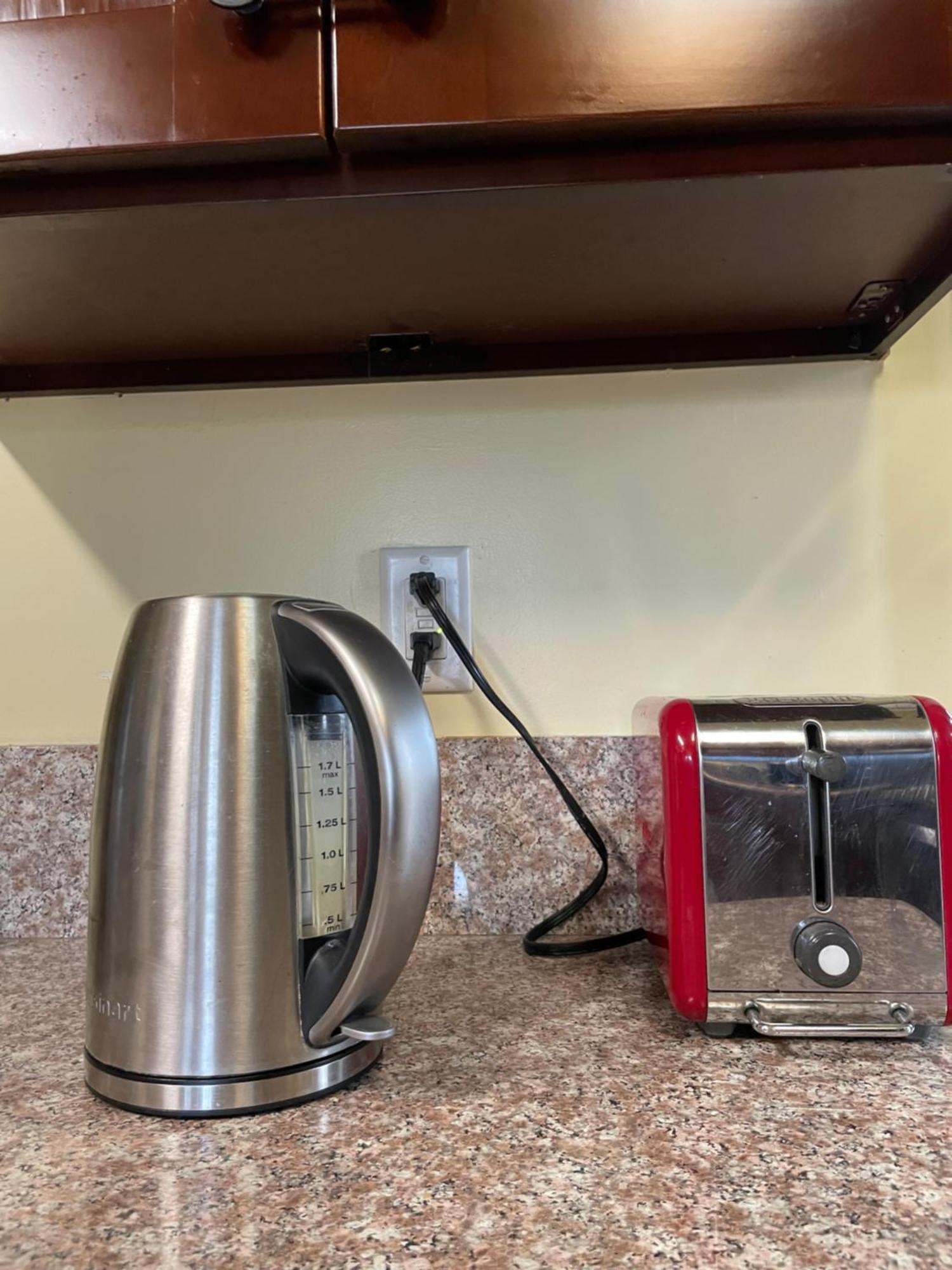 Private Large La Bedroom W Private Full Bathroom Or Half-bathroom - Tv - Ac - Wifi - Private Fridge Near Usc - Exposition Park - Usc Memorial Coliseum - Banc Of California Bmo Stadium - Downtown Angeles Dtla - Of Southern California Us Los Ángeles