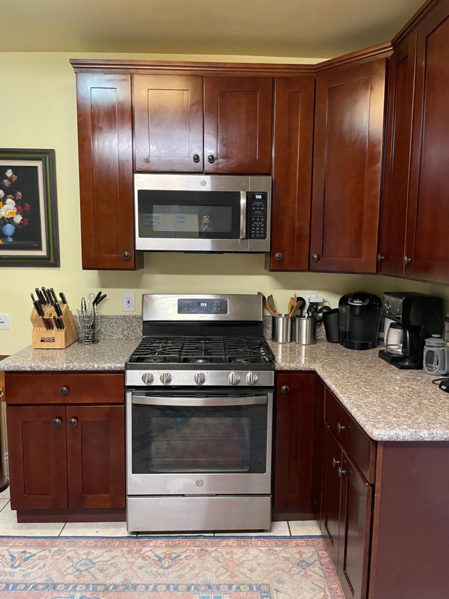 Private Large La Bedroom W Private Full Bathroom Or Half-bathroom - Tv - Ac - Wifi - Private Fridge Near Usc - Exposition Park - Usc Memorial Coliseum - Banc Of California Bmo Stadium - Downtown Angeles Dtla - Of Southern California Us