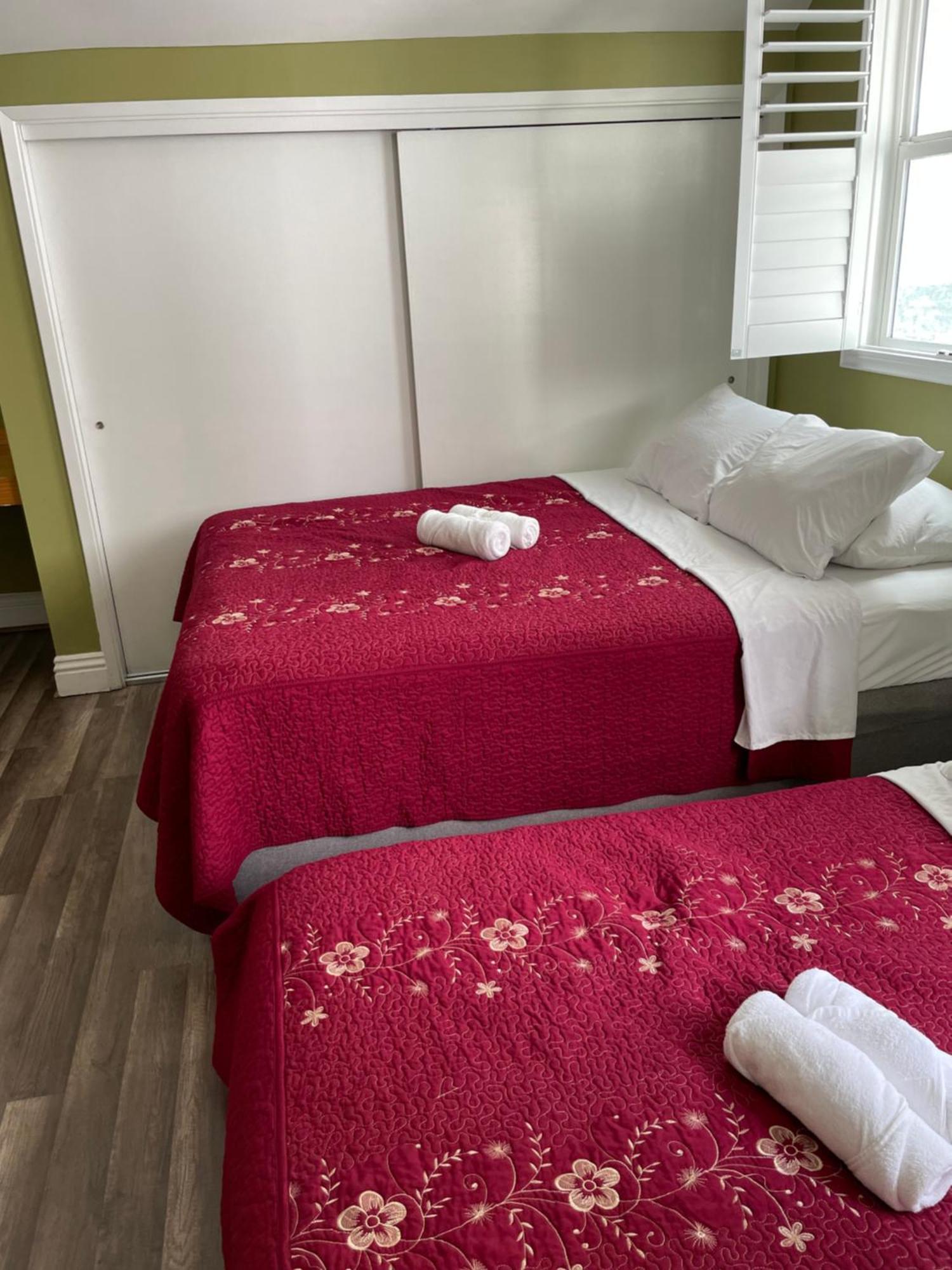 Private Large La Bedroom W Private Full Bathroom Or Half-bathroom - Tv - Ac - Wifi - Private Fridge Near Usc - Exposition Park - Usc Memorial Coliseum - Banc Of California Bmo Stadium - Downtown Angeles Dtla - Of Southern California Us Habitación en casa particular Los Ángeles