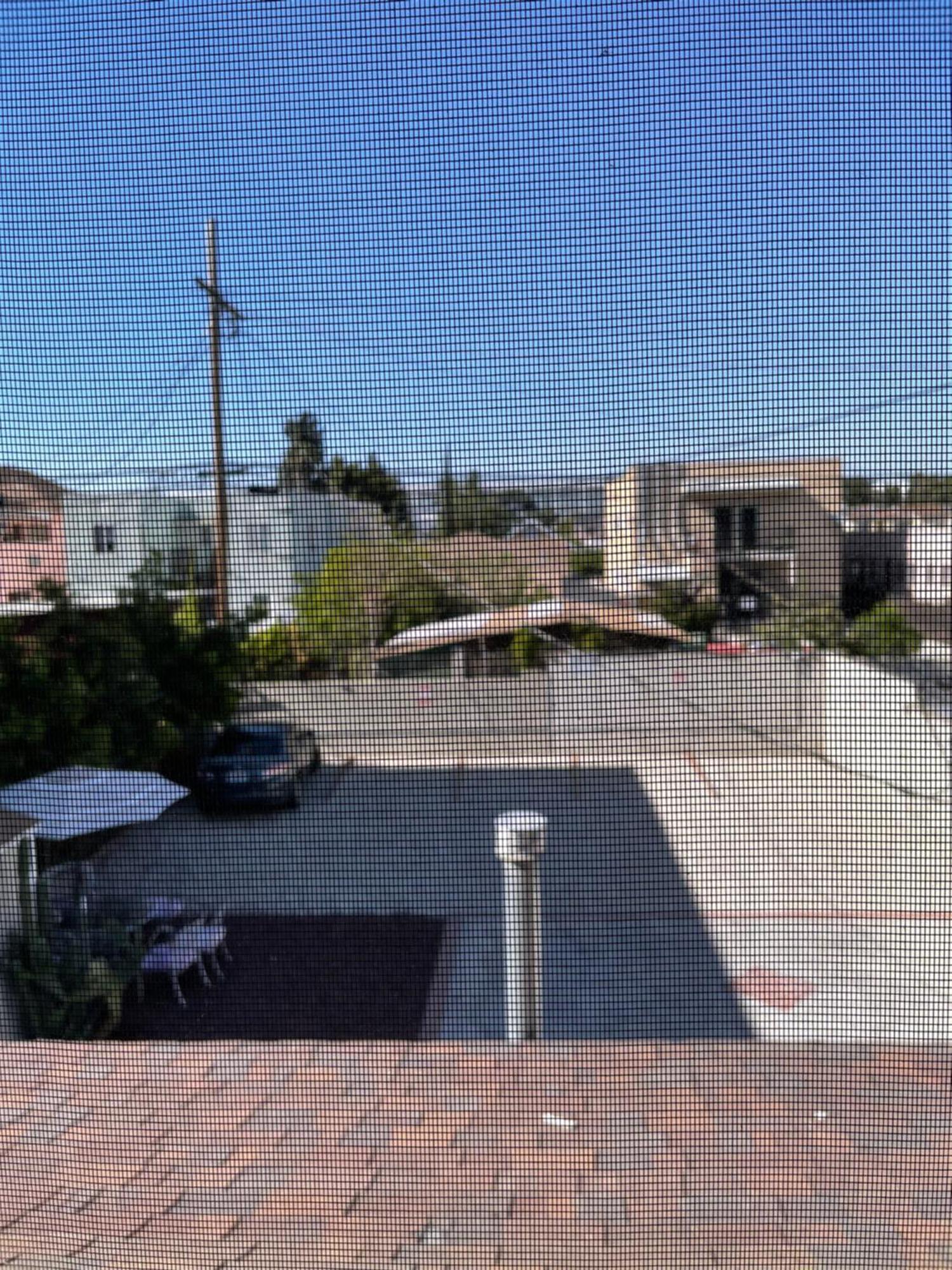 Habitación en casa particular Private Large La Bedroom W Private Full Bathroom Or Half-bathroom - Tv - Ac - Wifi - Private Fridge Near Usc - Exposition Park - Usc Memorial Coliseum - Banc Of California Bmo Stadium - Downtown Angeles Dtla - Of Southern California Us